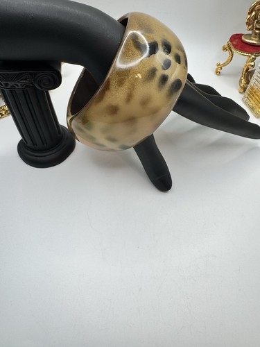 Angela Caputi Brown & Beige Animal Prints Lucite Bangle Vintage Pre-Owned - Picture 3 of 9