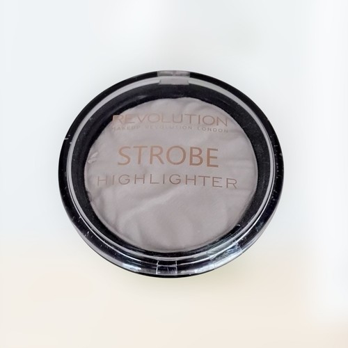 Revolution STROBE HIGHLIGHTER Powder Compact Illuminating EVER GLOW LIGHTS - Picture 24 of 24