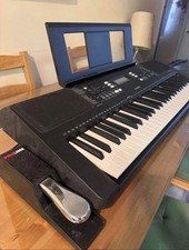 Yamaha PSR-E463 Touch Response Portable Keyboard 61 Key
