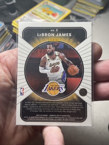 2021-22 Donruss Optic #3 LeBron James Winner Stays Holo Prizm Lakers - Imagen 2 de 2
