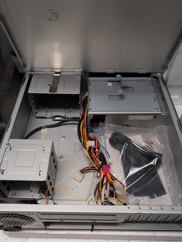 NEW IN BOX Antec Overture Piano Black Quiet Media Computer PC ATX Case W/ PSU - - Picture 8 of 16