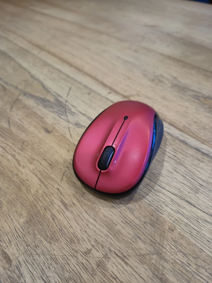 Logitech Gray Wireless Mouse w/ USB Dongle | M325 Ambidextrous | Uses AA Battery - Image 2 of 4