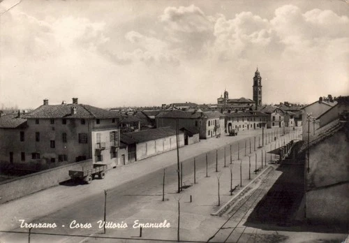 Vercelli Tronzano c.so V. Emanuele F. Large shipped