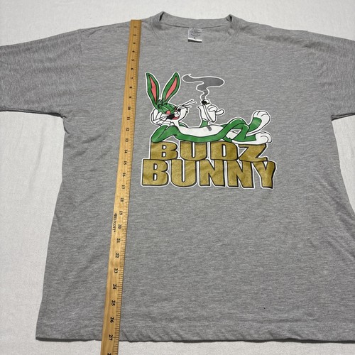 Camiseta Budz Bunny Looney Tunes Adulto Grande 420 Humor Fumar Dibujos Animados Bugs Bunny - Imagen 2 de 5