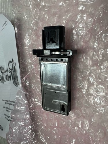 MAF0012 Hitachi  Mass Air Flow Sensor Fits Ford Lincoln Mazda Mercury - Picture 9 of 10