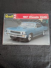 Revel 7146 1967 Chevrolet Chevelle SS396 1:25 Car Model Kit  - Blue