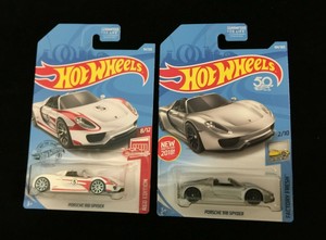 HOT WHEELS 2018 FACTORY FRESH PORSCHE 918 SPYDER RED SHORT CARD