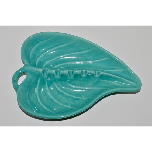 Mid Century Ashtray, Turquoise Leaf Shape 1950s Ashtray, Vintage Pottery Ashtray - Bild 3 von 10