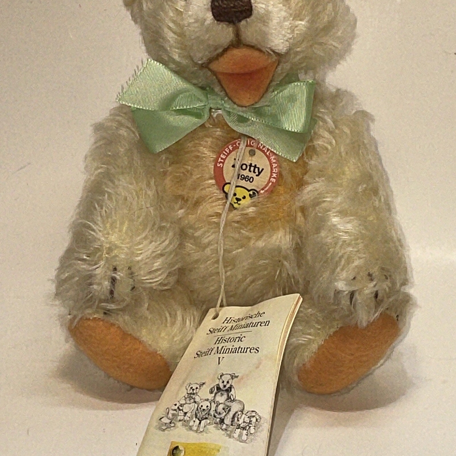 2022年最新版☆高級感溢れる Steiff メルセデスシルバーアローwith