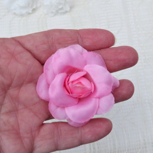 Rosa und weiße Blumen Ohrstecker für Frauen im Frühling, Geschenk für Frau - Bild 4 von 6