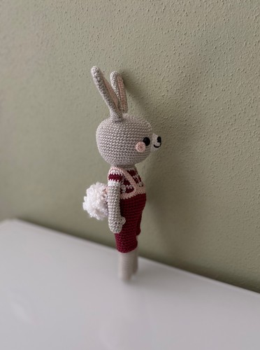 amigurumi gehäkelt tiere, Häkelfigur, PicaPau Hase, Ostern, Geschenk für KInd - Bild 8 von 8