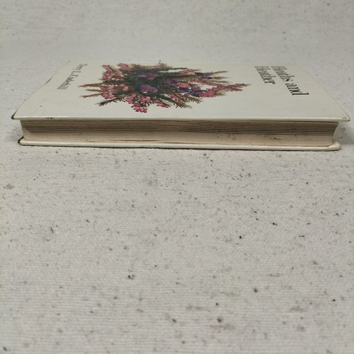 Heaths and Heather: Calluna, Daboecia and Erica Terry L. Underhill 1971 HC Book - Picture 4 of 7