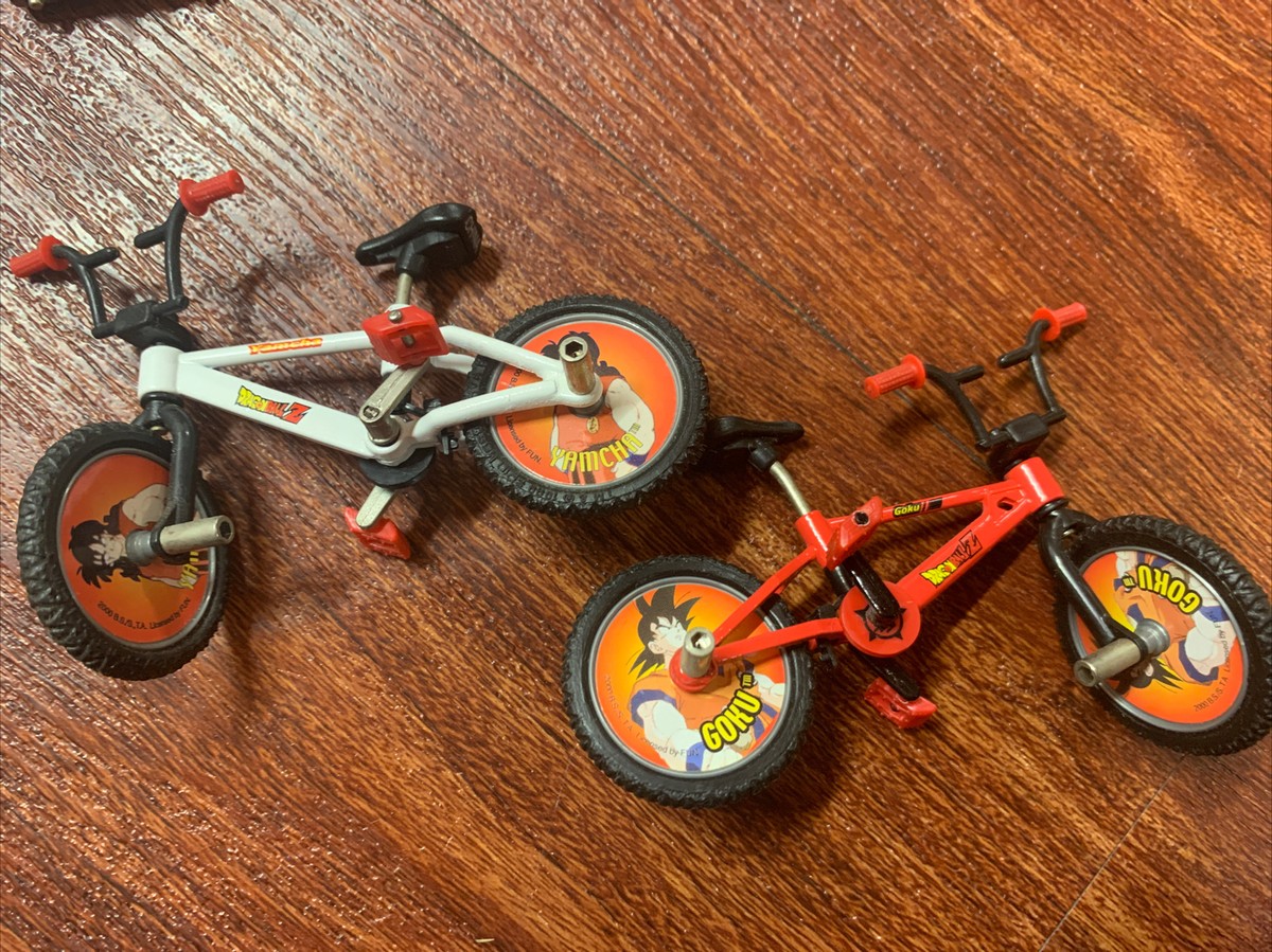 Dragon Ball Z, Flick Trix Finger Bikes 2000, Set Of 4 DBZ