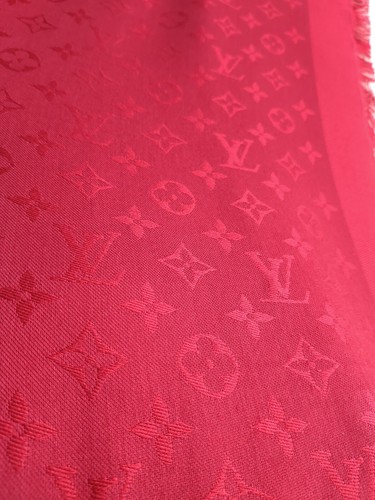 LOUIS VUITTON Pomme D'Amour Monogram Large Silk Wool Red Scarf Shawl Wrap Stole - Picture 18 of 18
