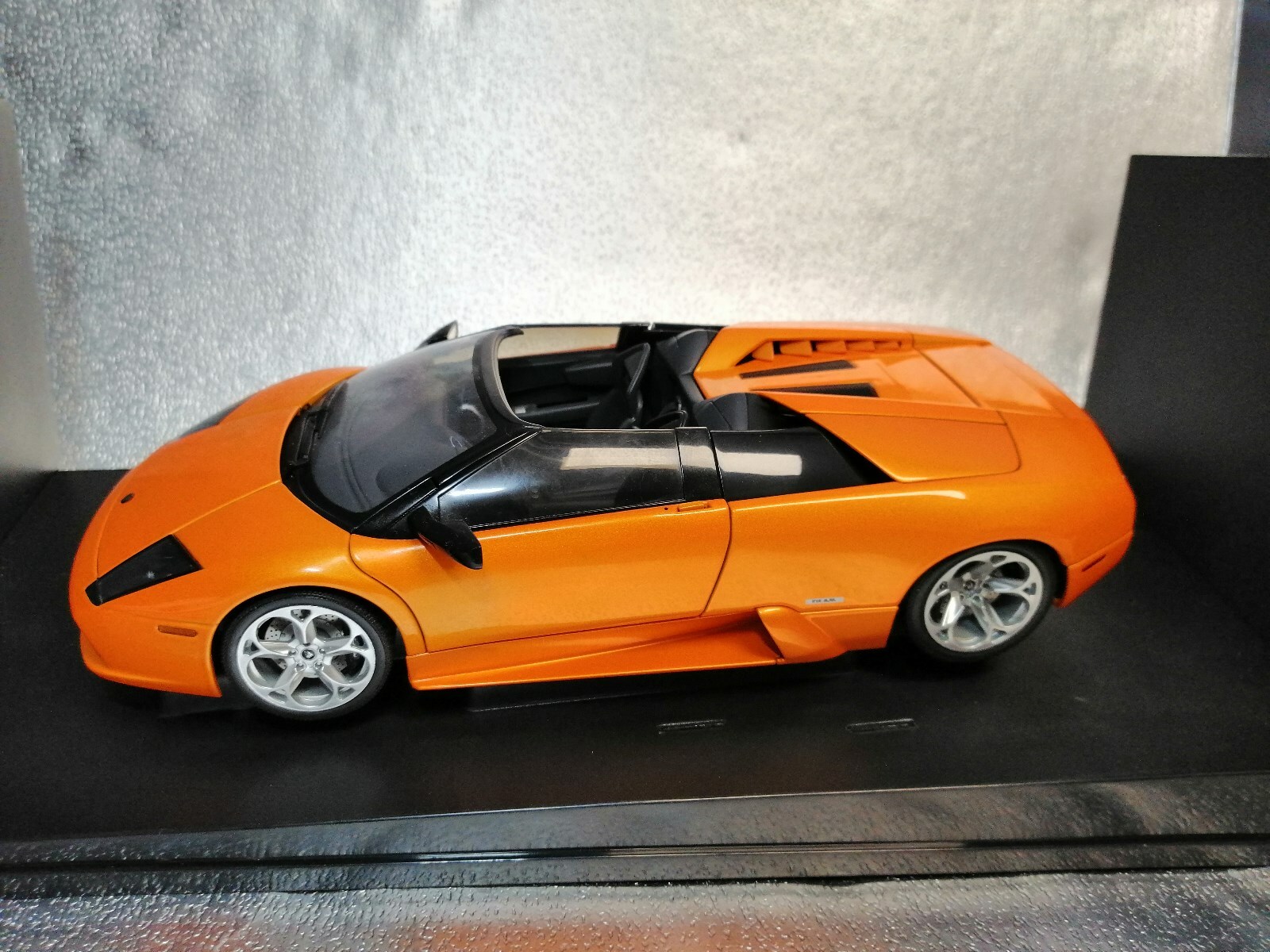 Lamborghini Murcielago Concept Car Orangemetallic Autoart 1 18 Rarität in OVP Lamborghini Murcielago Concept Car Orangemetallic Autoart 1 18 Rarität in OVP