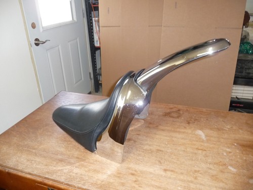 Harley Davidson OEM 2005 Fatboy CVO chrome solo seat complete w tail piece trim - Picture 2 of 21