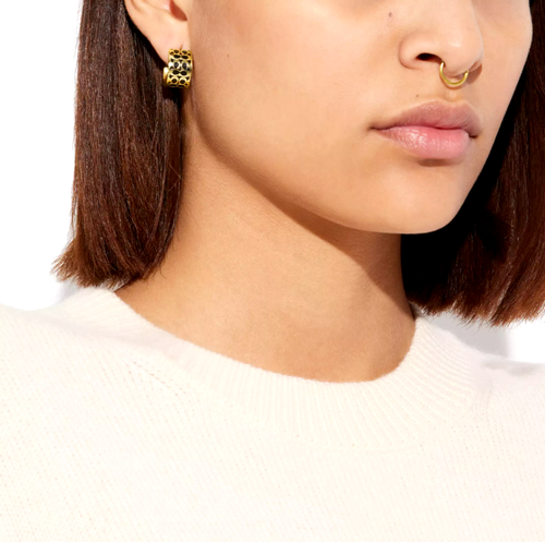 🩷Coach Signature Enamel Huggie Earrings - C7770 Gold-Black - NWT Free Shipping - Picture 3 of 3