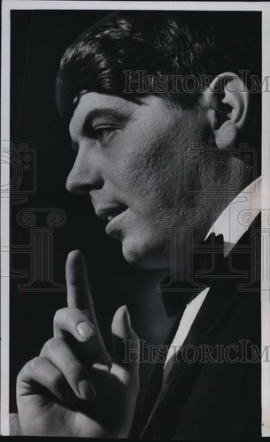 1963 Press Photo Vaughn Meader - mja47138