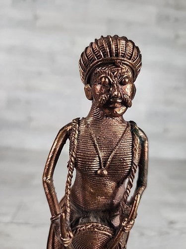 Vintage Tribal Man Brass or Copper 7.25” Statue Figure Exotic Art India Hindu? - Picture 5 of 13