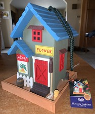 Alpine Corp. Home & Garden Hanging Flower Shop Outdoor Wood BIRD FEEDER 7"x7"x9"