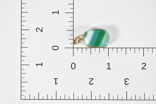 Hermoso colgante vintage de piedras preciosas pulidas verde y blanco - Imagen 6 de 6