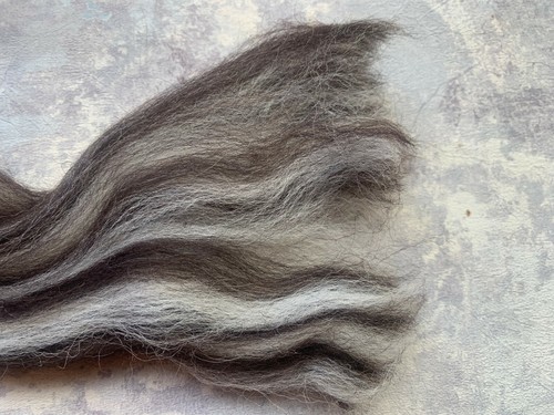 Prendas para torsos de lana natural Heidifeathers / itinerantes ""Mezcla animal"" - lana de animales de fieltro 250 g - Imagen 5 de 11
