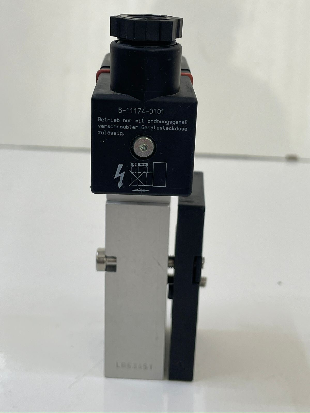 Picture 4 of 11