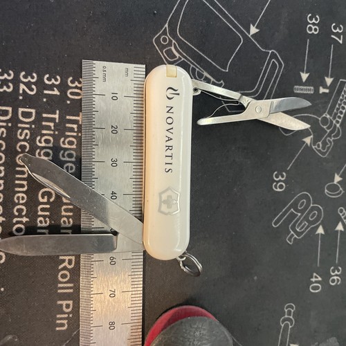 Victorinox Classic SD Mini Swiss Army Pocket Knife Company Logo 2005 W Sheath - Picture 2 of 4