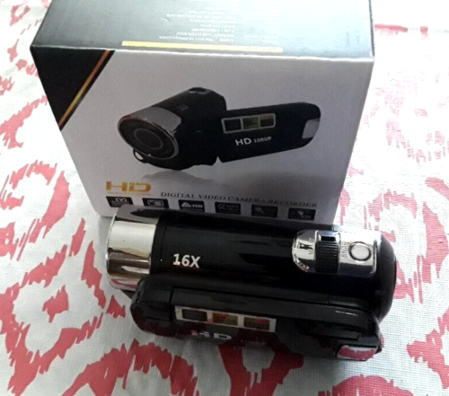 Portable 1080P High Definition Digital Video Camera DV Camcorder 16MP NEW - Picture 2 of 5