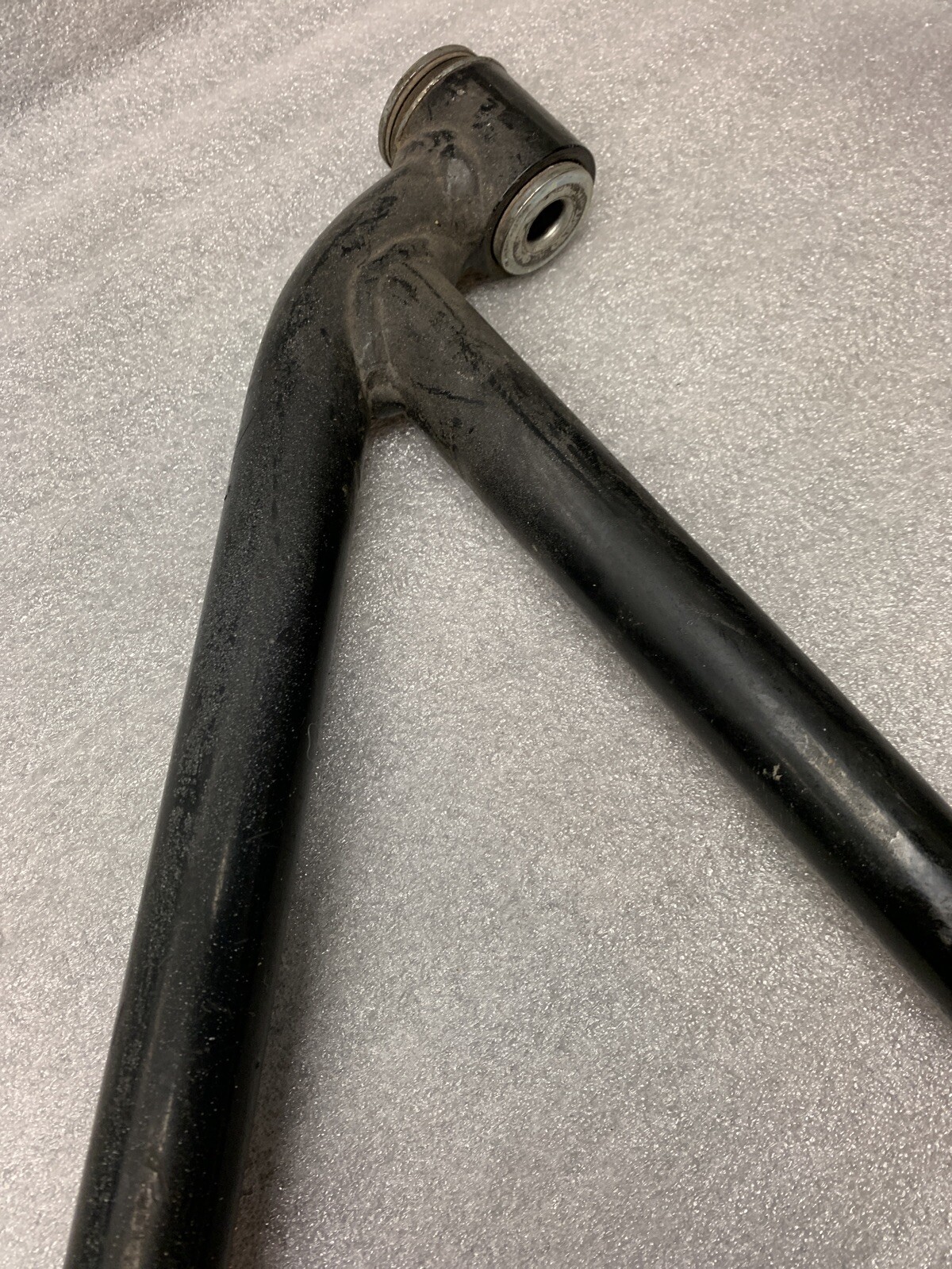 LAMBORGHINI MURCIELAGO LP640 DRIVER SIDE LOWER CONTROL ARM OEM 410407155B 
