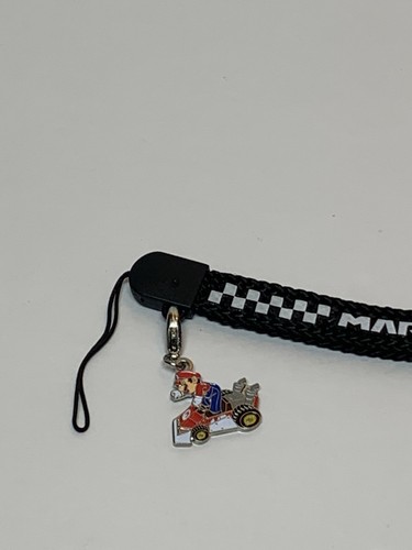 Nintendo DS System Mario Kart Limited Edition Preorder Excl Wrist Strap 6", New - Picture 2 of 5