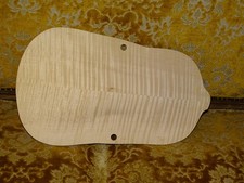 Tonholz, Tonewood, gefräster alter Geigenboden, carved violin back