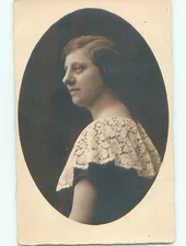 Old rppc WOMAN - WOMEN - FEMALE Great Postcard : make an offer AB1670