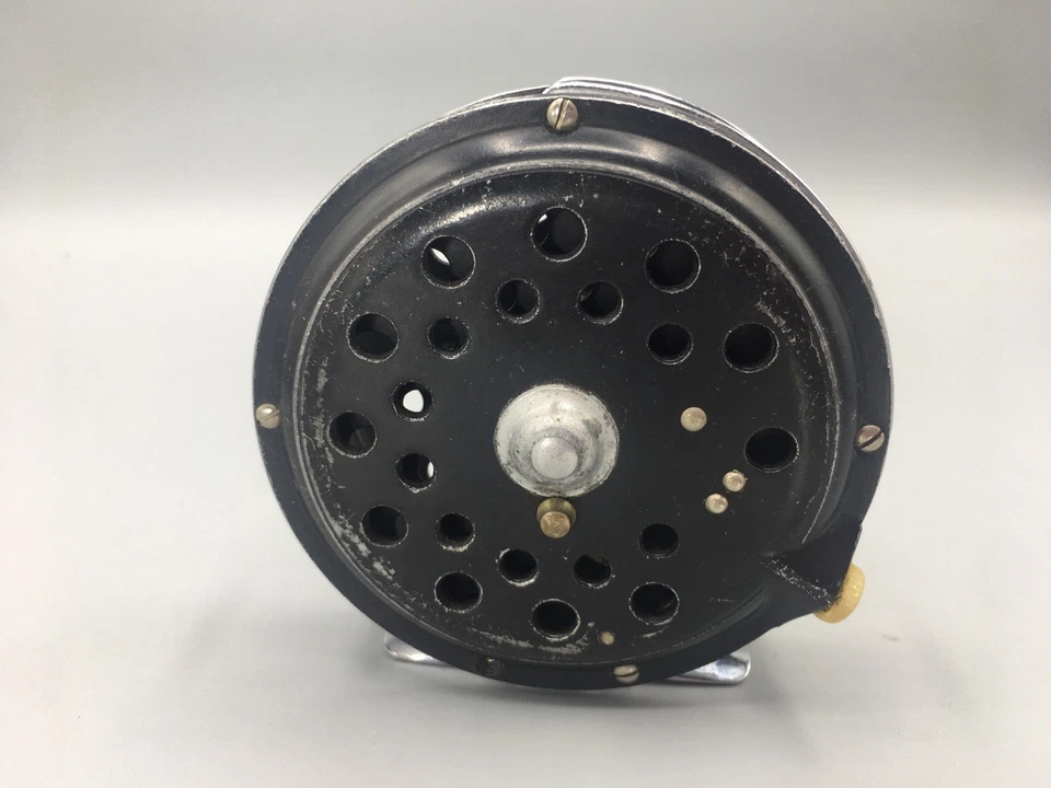 Carrete de pesca con mosca Pflueger Medalist 1495 Diamolite Line Guide Drag Works negro Foto 2 de 4