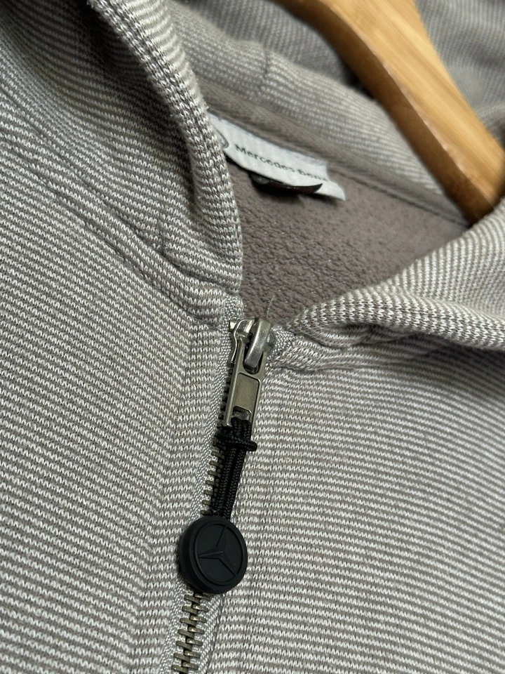 Vintage Mercedes Benz Hoodie Zip Up Large Official Sweatshirt - Изображение 4 из 4