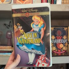 Alice in Wonderland (VHS, 2000, Gold Collection Edition) with VHS and Clamshell