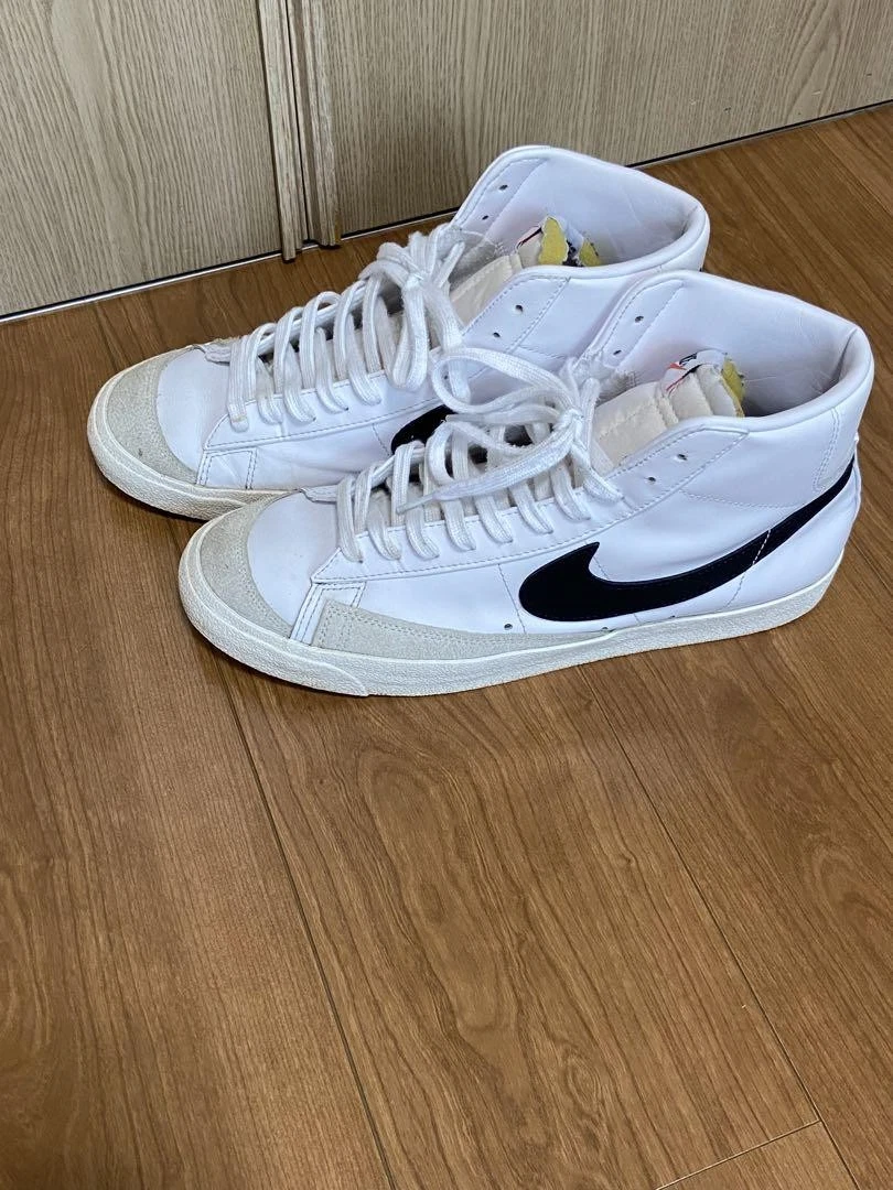 NIKE Blazer uomo 10.5US taglio alto