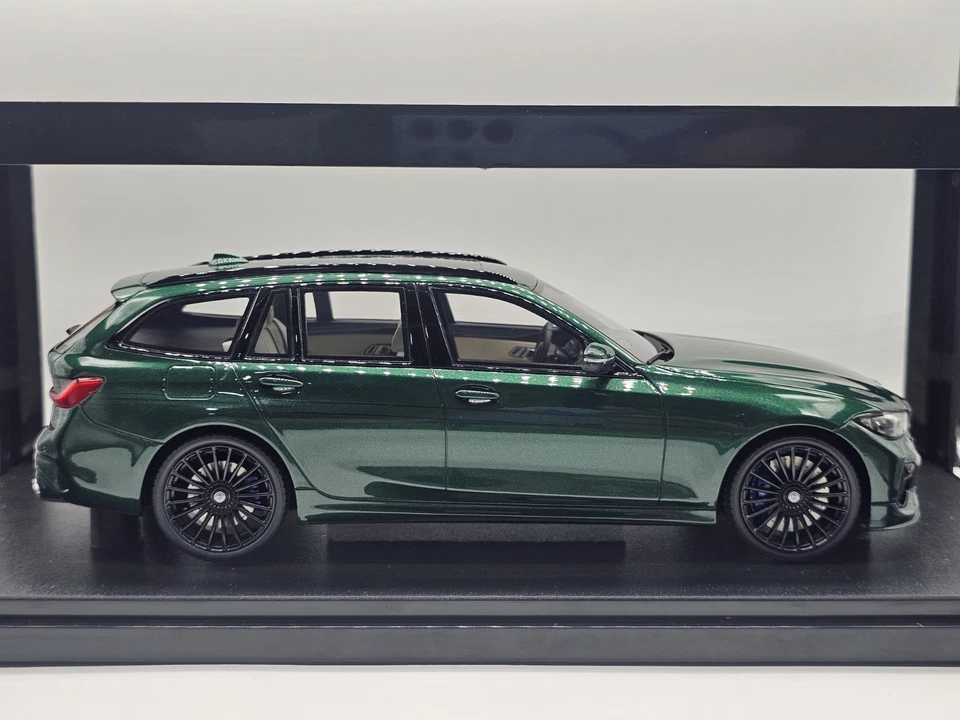 Bmw Alpina B3 Touring 2019 Verde 1:18 GT SPIRIT In Box - Immagine 4 di 4