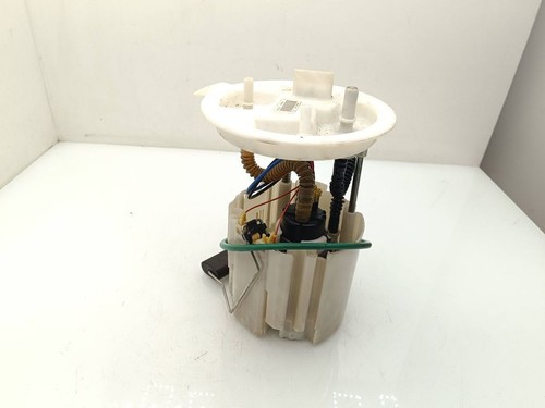 Volvo V60 2016 Diesel/electricity in tank fuel pump level sender 31321316 - Picture 1 of 4