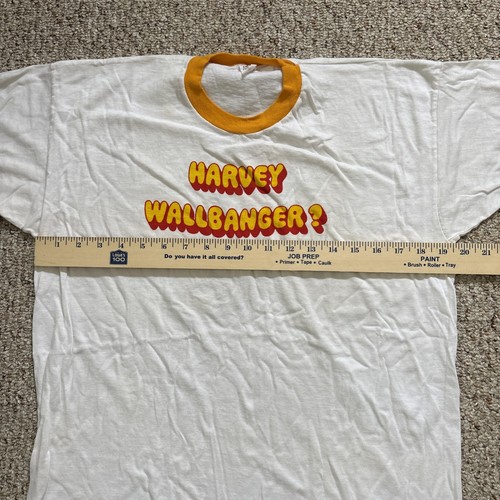 Vintage 70s Harvey Wallbanger Champion White Yellow Cocktail T Shirt Mens Medium - Picture 8 of 10