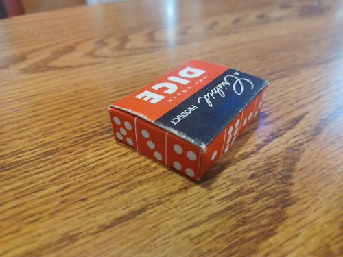 Box of 12 Vintage New Old Stock - Crisloid Dice White With ERRORS 5/8" - Picture 4 of 14