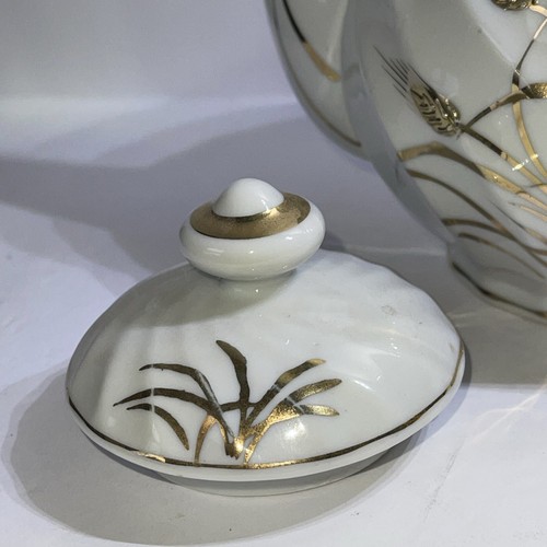 Lefton China Gold Wheat Design Teapot & Lid Vintage MCM One Chip Under Lid - Picture 9 of 12