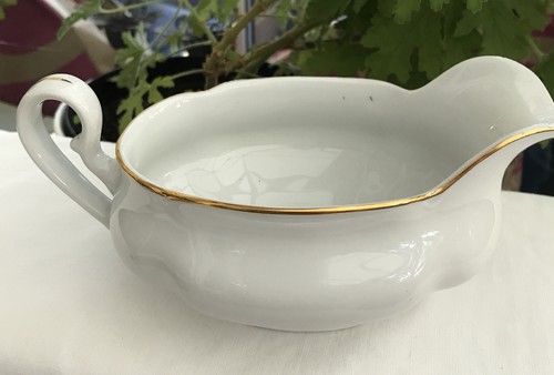 Gravy boat, Bohemia, Czechoslovakia, white porcelain with gold borders, footed - Picture 5 of 15