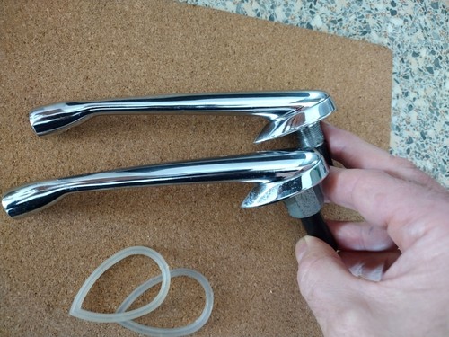 PAR DE NUEVOS BRAZOS ESPEJO DE ALA CROMADOS CLÁSICOS STOCK ANTIGUO - TUDOR - DEX - DESMO - Imagen 7 de 11