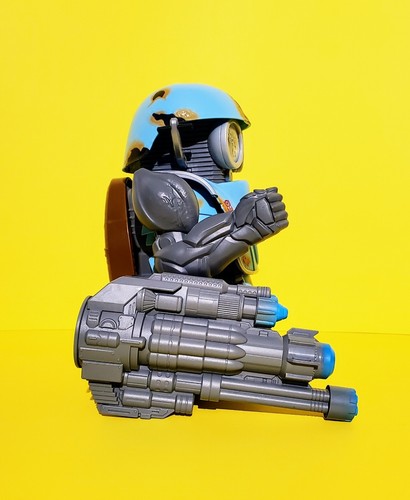 2016/Hasbro/Transformers/The Last Knight Autobot/Sqweeks/RC/New/Action Figure/NM - Picture 6 of 12