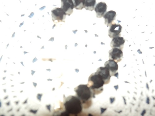 PRETTY Gold Cross & Black Facet Bead Stretch BRACELET - Picture 3 of 3