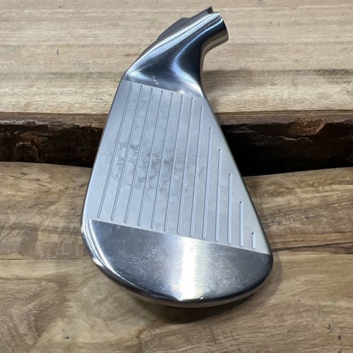 Titleist T100 7 Iron Left Handed Fitting Head Only - Picture 9 of 14