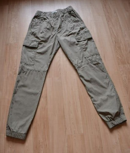 wie neu! H&M Cargo Hose Gr.164 13-14 Jahre grün khaki Jungen Jeans Shirt Hoodie