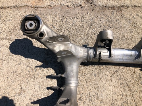 2012-2018 BMW 650i F06 REAR CROSSMEMBER SUBFRAME OEM. - Picture 10 of 15