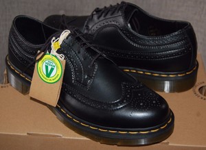 vegan 3989 dr martens